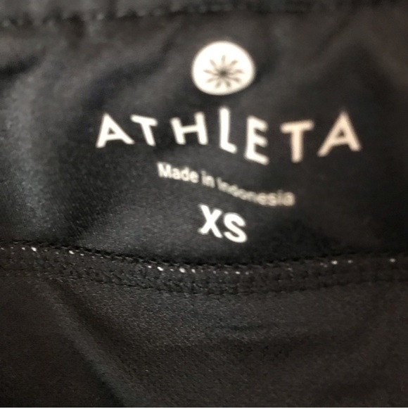 Athleta women’s size XS athletic shorts. Grey and black. - Picture 4 of 4